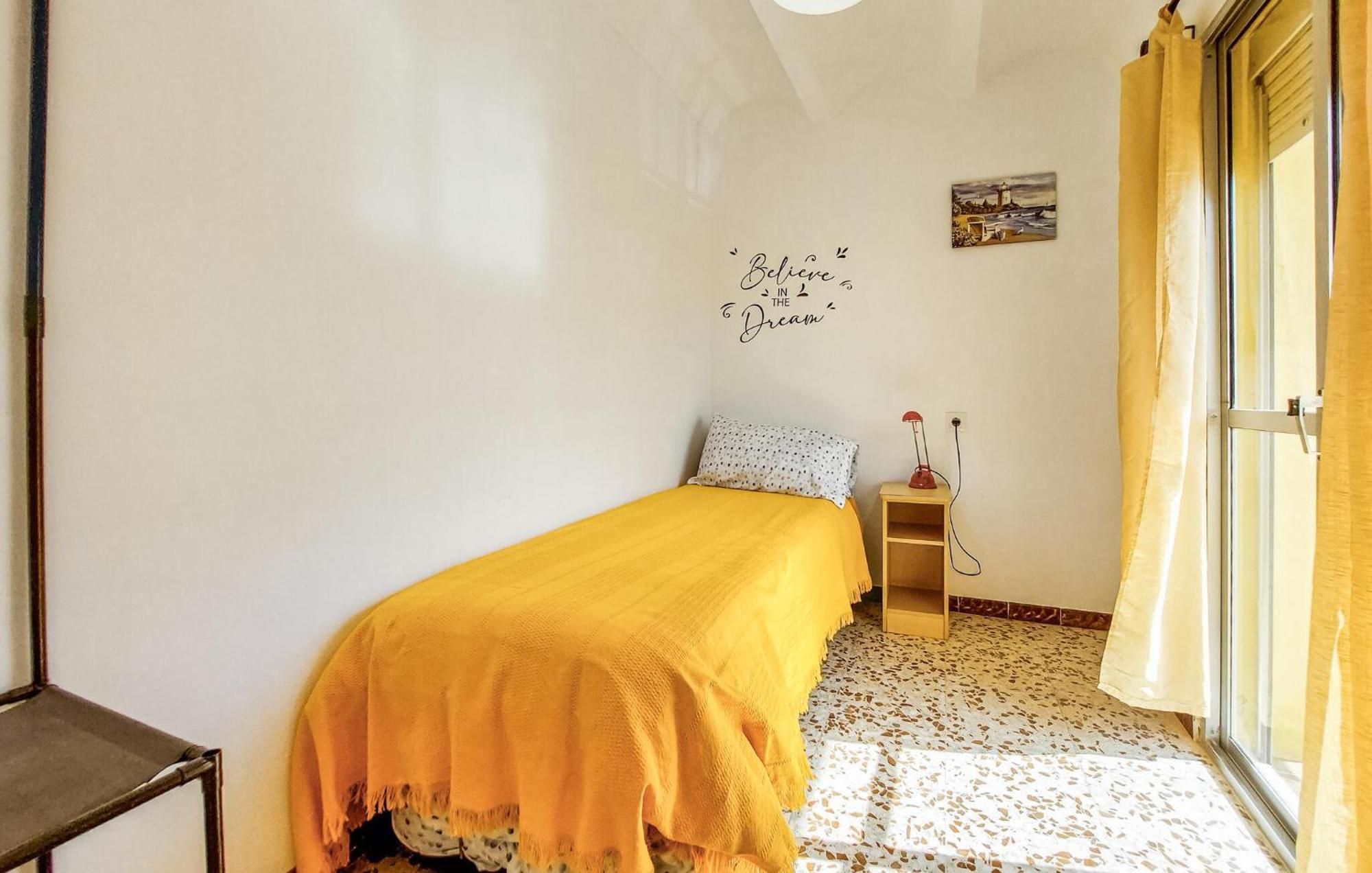 2 Bedroom In *